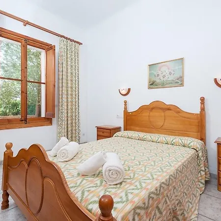 Can Roques Blanques Villa