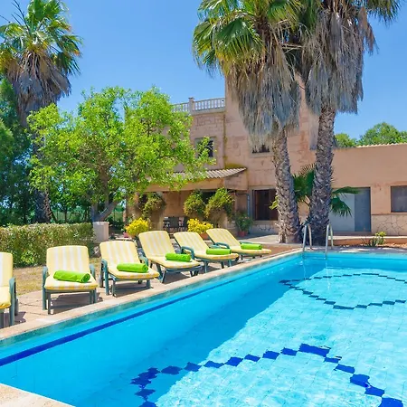Villa Can Roques Blanques *